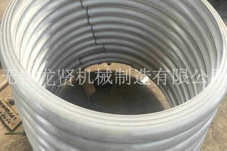 相比圓管，半管的優(yōu)勢